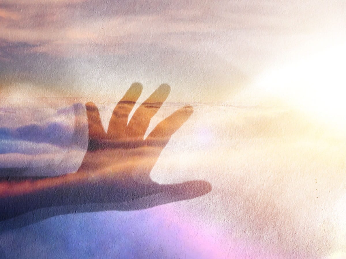 6 Angel Signs and How to Spot Them Signs of Guardian Angels